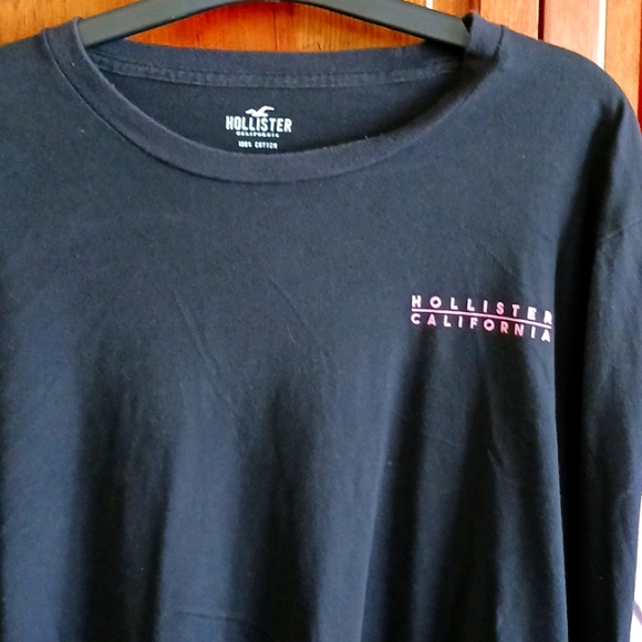Hollister long sleeve t shirt.  Black with light pink. good used condition - Picture 2 of 7